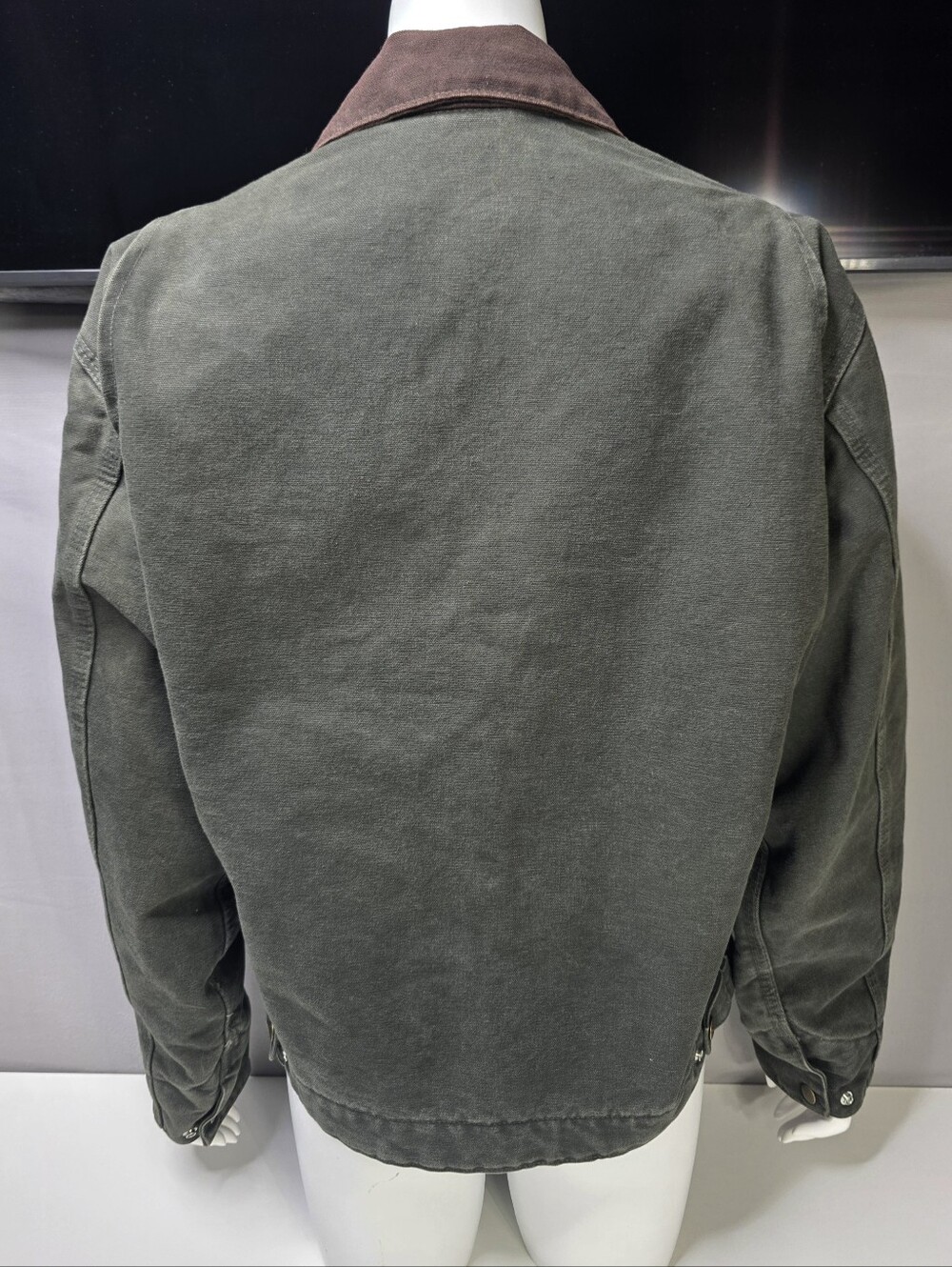 Vintage Carhartt J97 Detroit Jacket in the Moss Green (MOS) colorway Size Medium - Picture 3 of 16